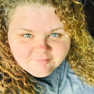 Meet your Posher, Lacey